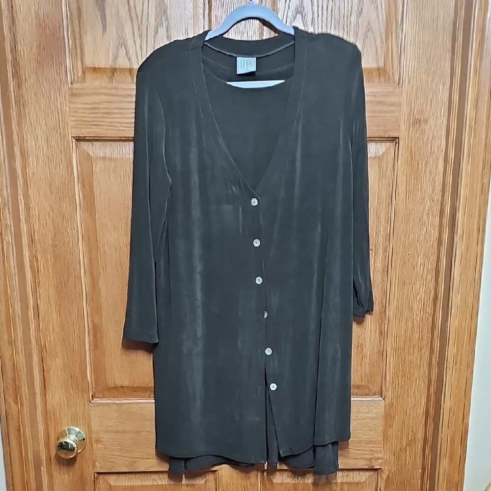 Eileen Fisher Black 3/4 Sleeve Buttoned Blouse